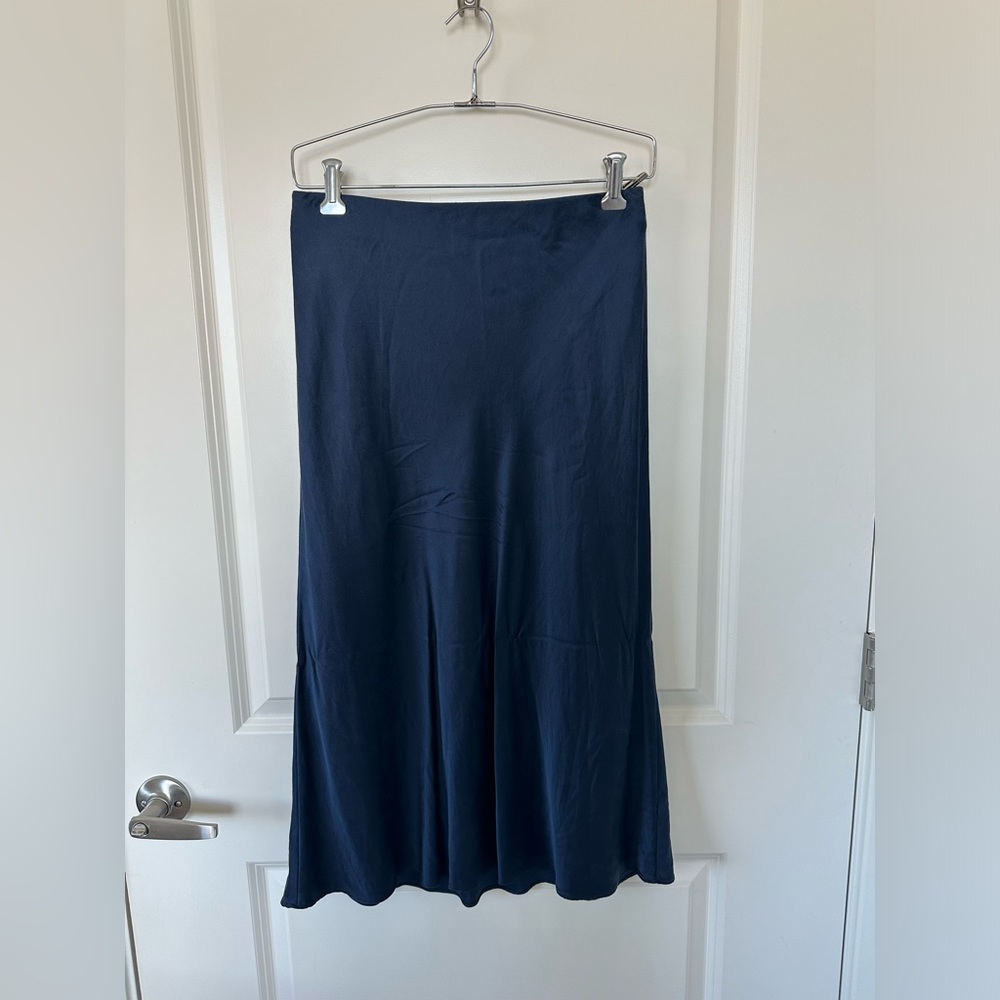 Quince silk midi skirt - navy blue